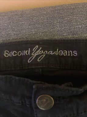 Black Straight Leg Women’s Jeans